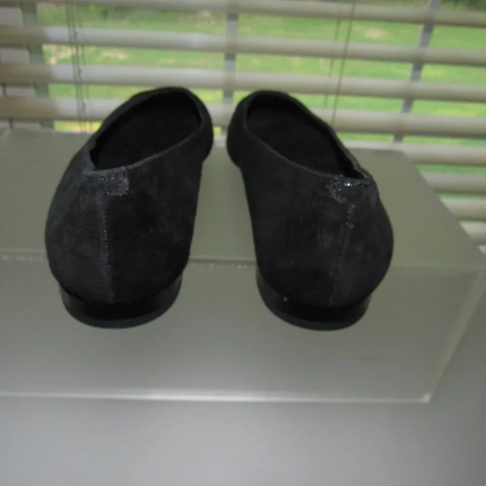 Donald J Pliner “Palma” Black Suede Pointed-Toe Slip-On Flats Shoes – Size 6M